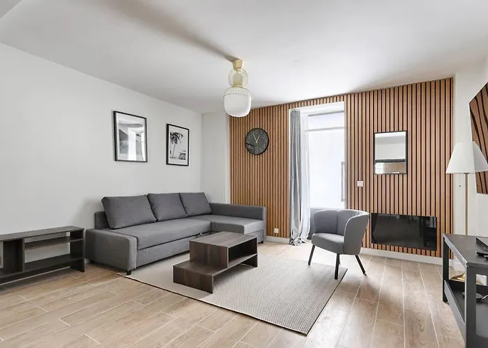 Atypique Au Coeur De Batignolles Appartement Parijs